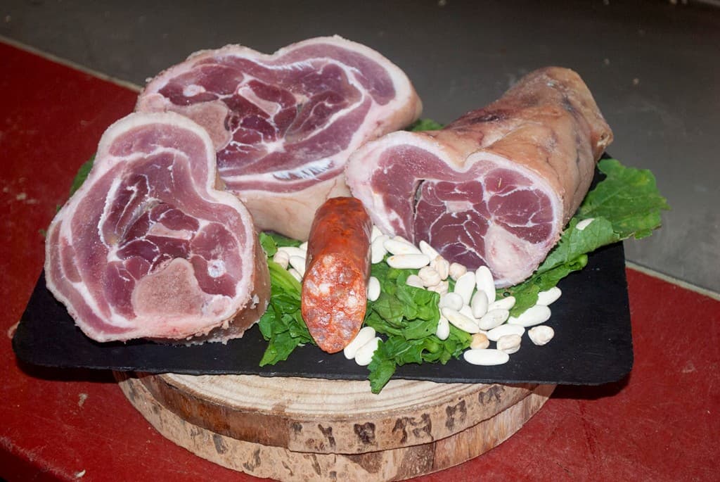 Productos salados de carnicería en Monforte